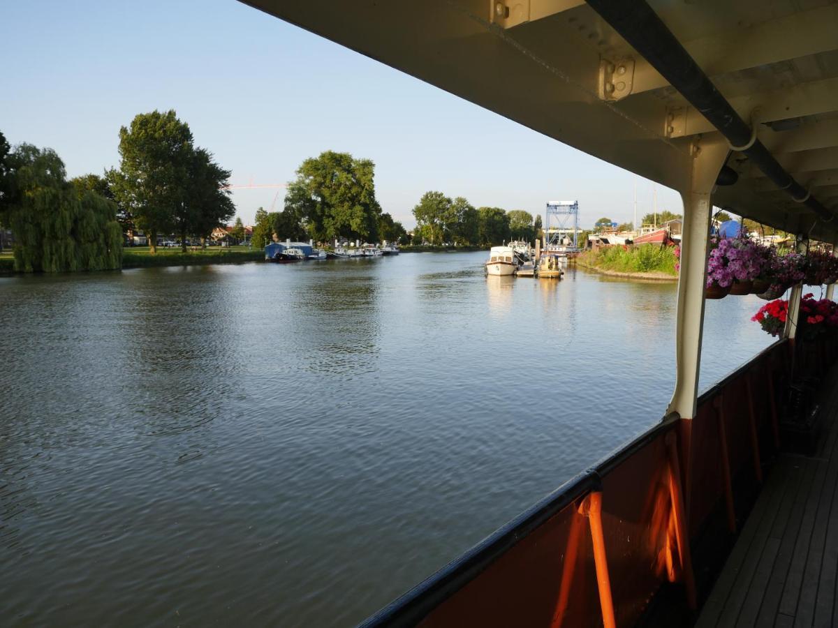 De Logeerboot Dordrecht Bed & Breakfast Exterior photo
