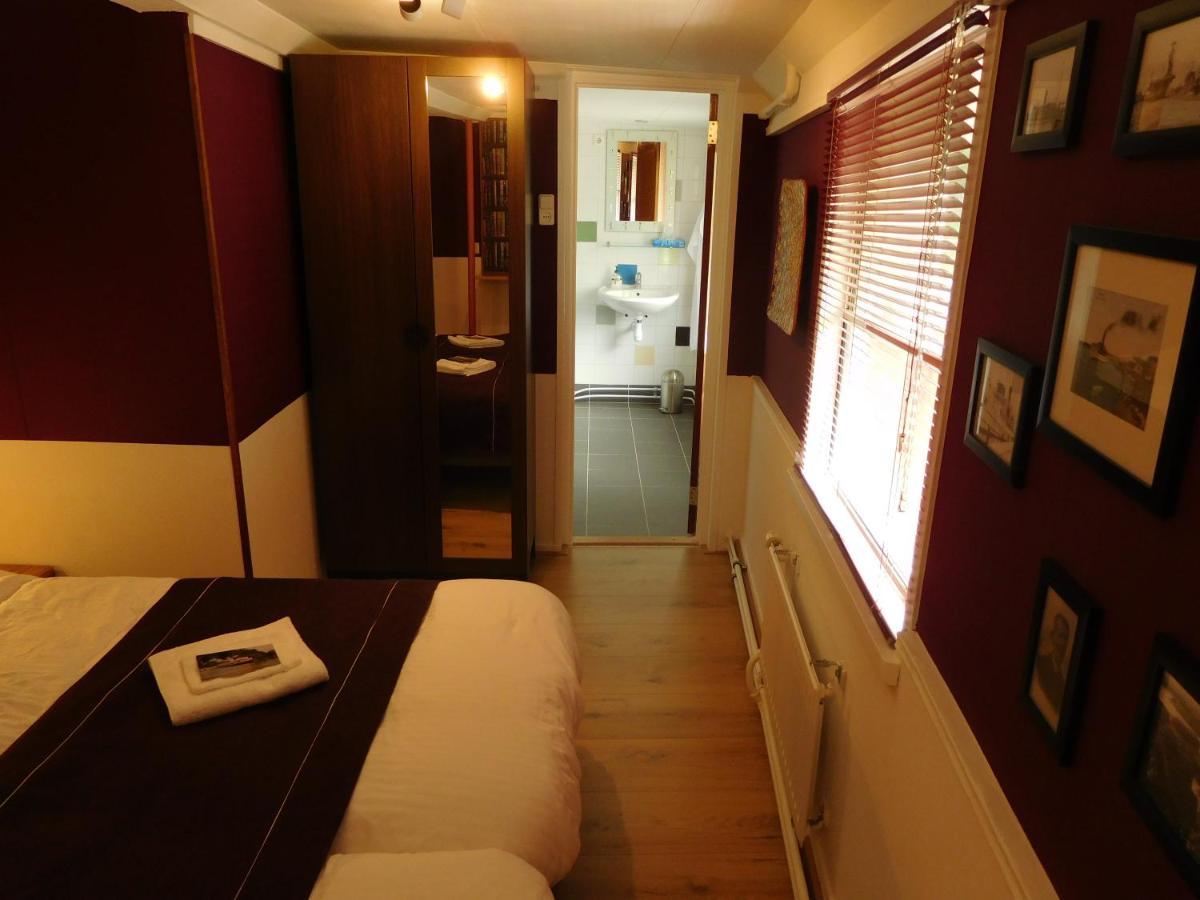 De Logeerboot Dordrecht Bed & Breakfast Exterior photo