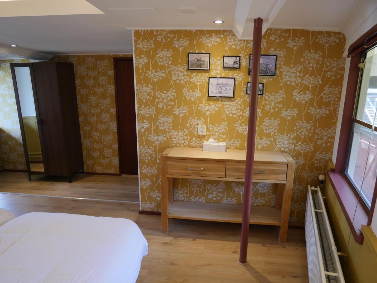 De Logeerboot Dordrecht Bed & Breakfast Exterior photo