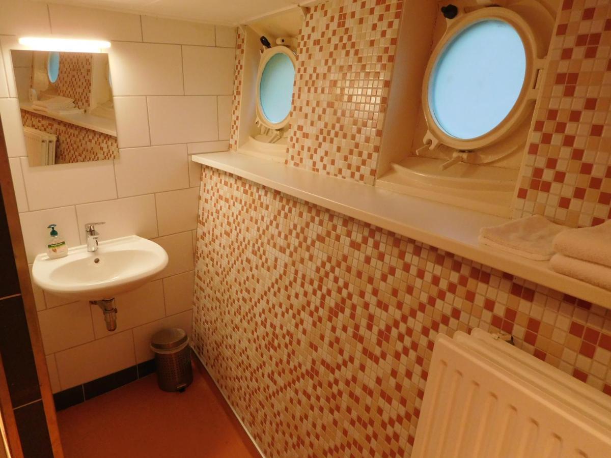 De Logeerboot Dordrecht Bed & Breakfast Exterior photo